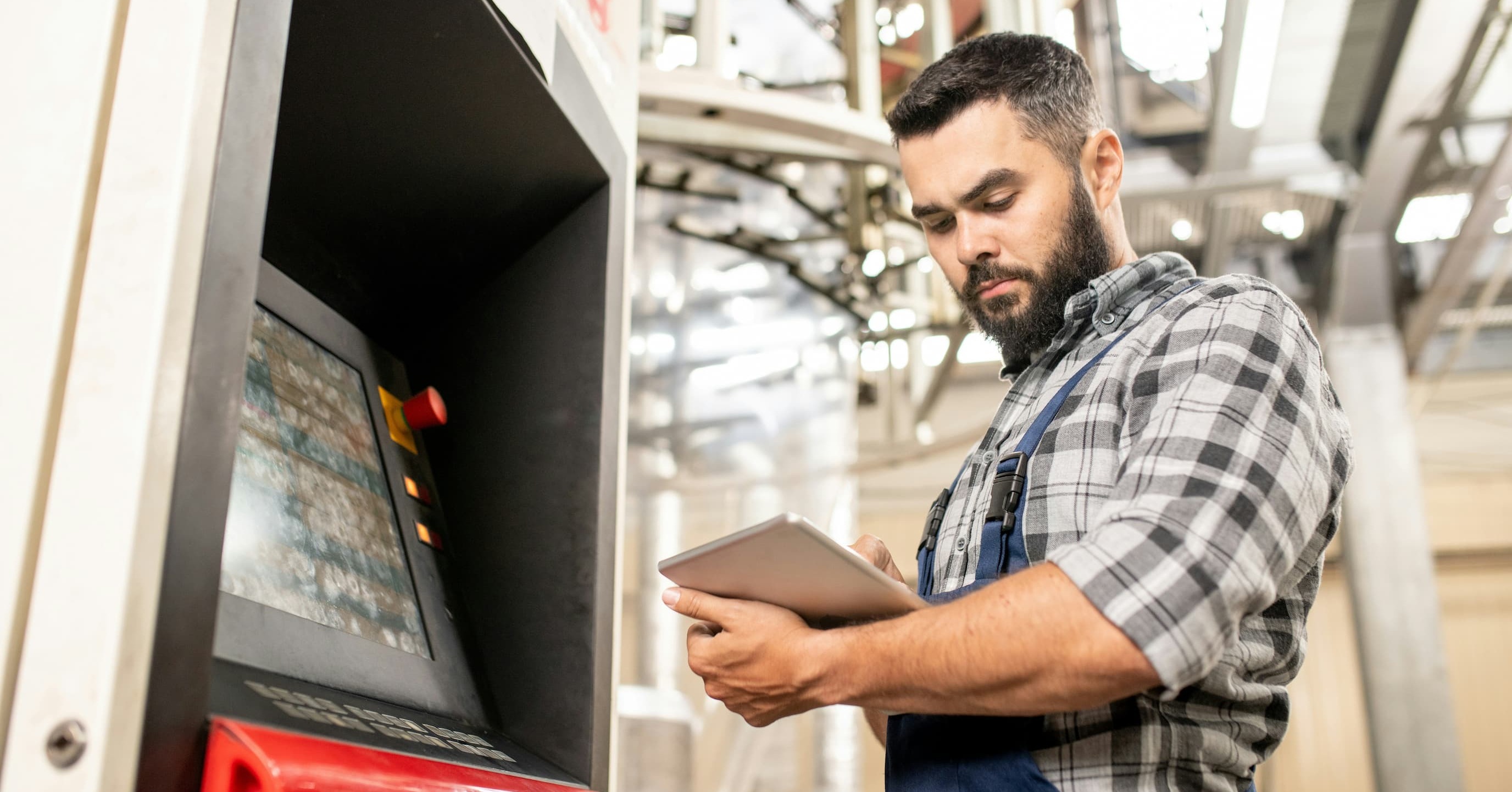 How Much Can You Make in Manufacturing Without a Degree?